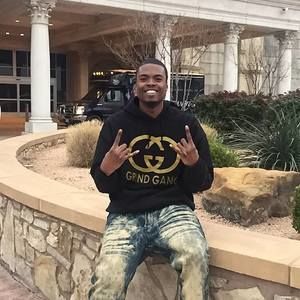 Meet your Posher, Darius